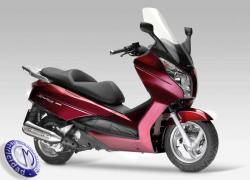 MOTOCICLETA HONDA modelo 150,S-WING