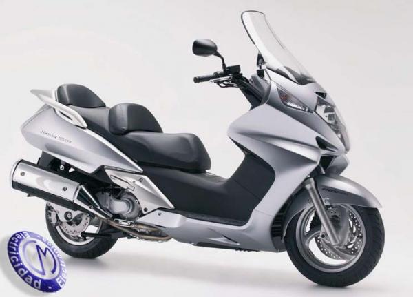 MOTOCICLETA HONDA modelo 125,S-WING