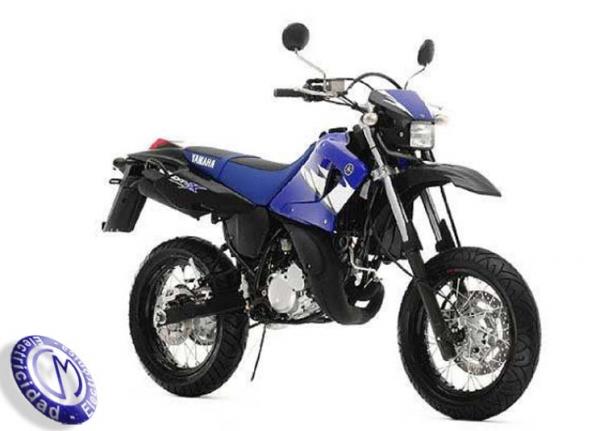 MOTOCICLETA YAMAHA modelo DT125X