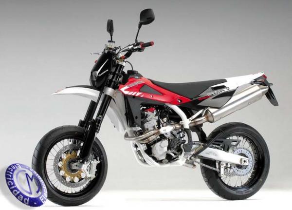 MOTOCICLETA HUSQVARNA modelo SM450R