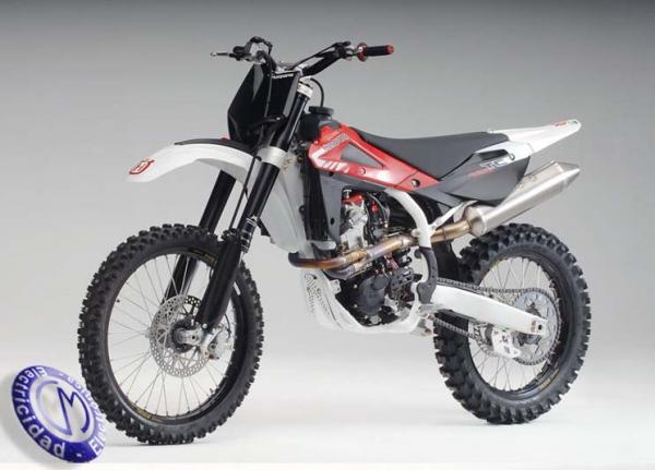 MOTOCICLETA HUSQVARNA modelo TC450