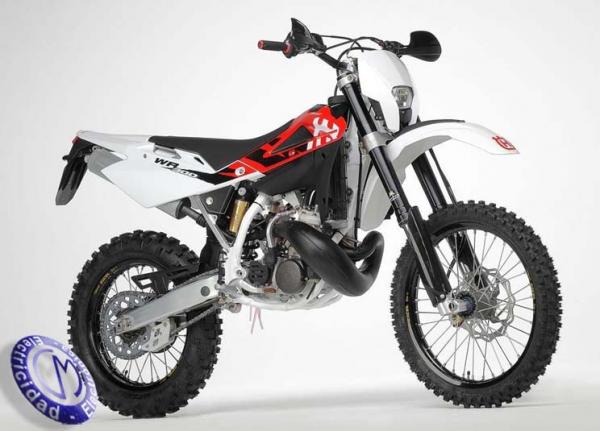 MOTOCICLETA HUSQVARNA modelo WR300